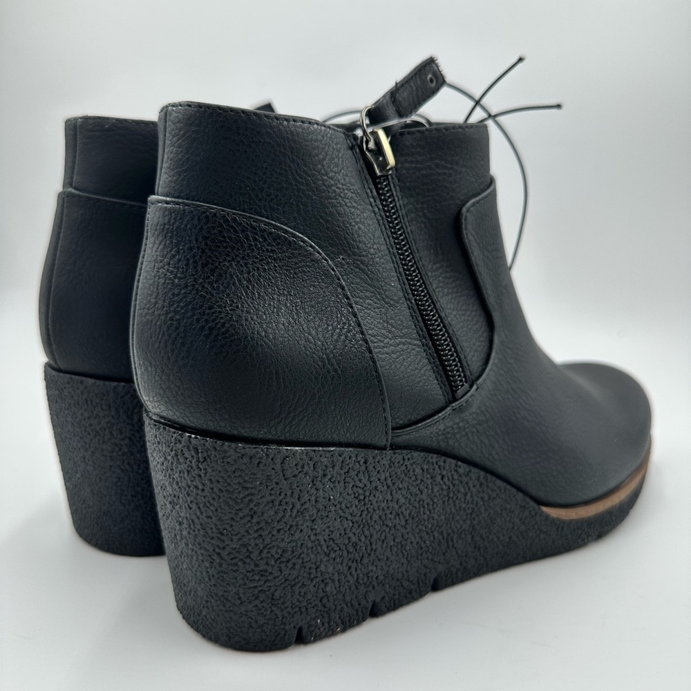 Dr. Scholl's Black Wedge Ankle Shoes - Picture 7 of 10